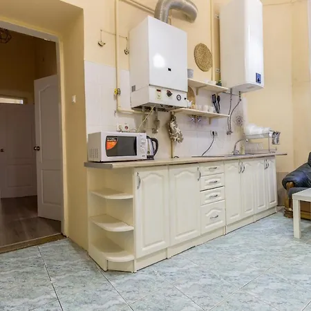 אכסניה Time לבוב